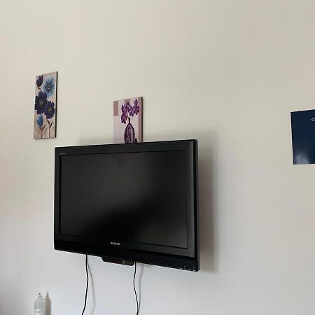 Casa Eleonora Apartment กัมโปเฟลิเช ดิ โรชเชลลา ภายนอก รูปภาพ
