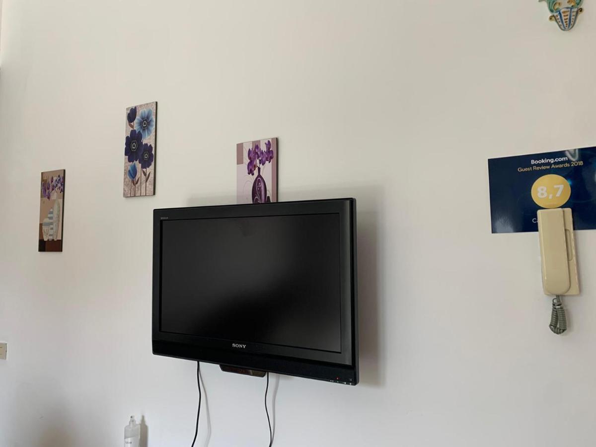 Casa Eleonora Apartment กัมโปเฟลิเช ดิ โรชเชลลา ภายนอก รูปภาพ