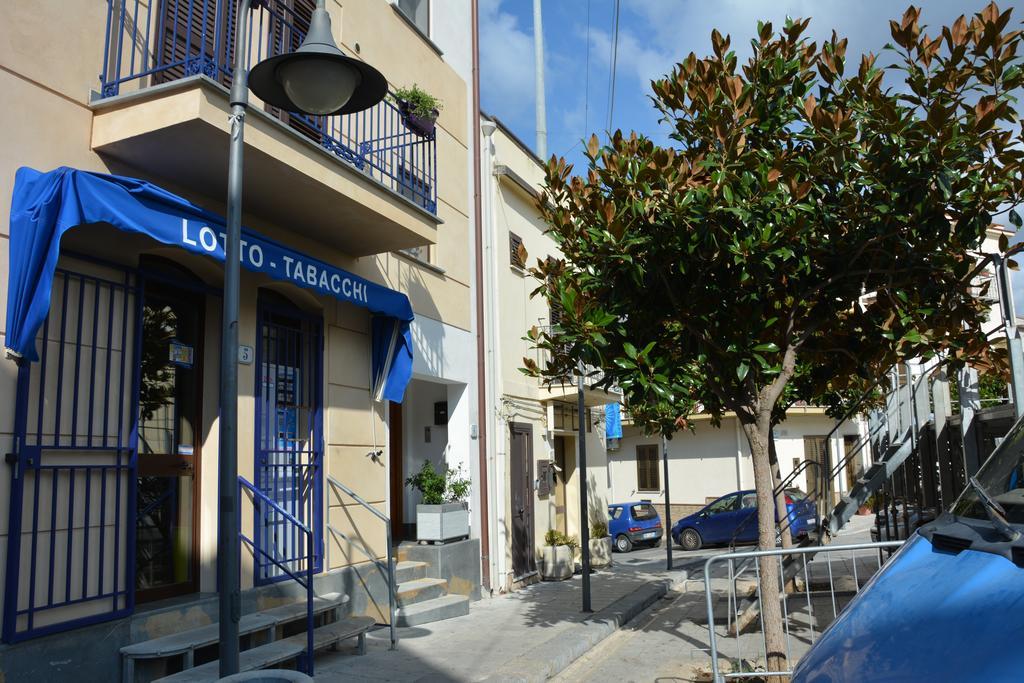Casa Eleonora Apartment กัมโปเฟลิเช ดิ โรชเชลลา ห้อง รูปภาพ