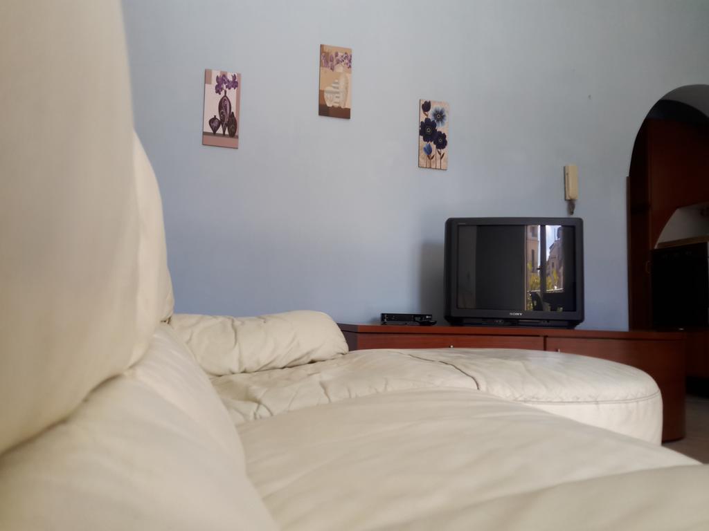 Casa Eleonora Apartment กัมโปเฟลิเช ดิ โรชเชลลา ภายนอก รูปภาพ