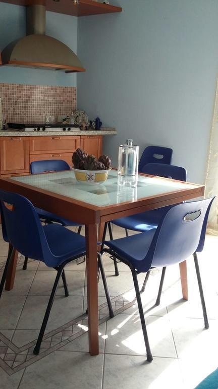 Casa Eleonora Apartment กัมโปเฟลิเช ดิ โรชเชลลา ภายนอก รูปภาพ