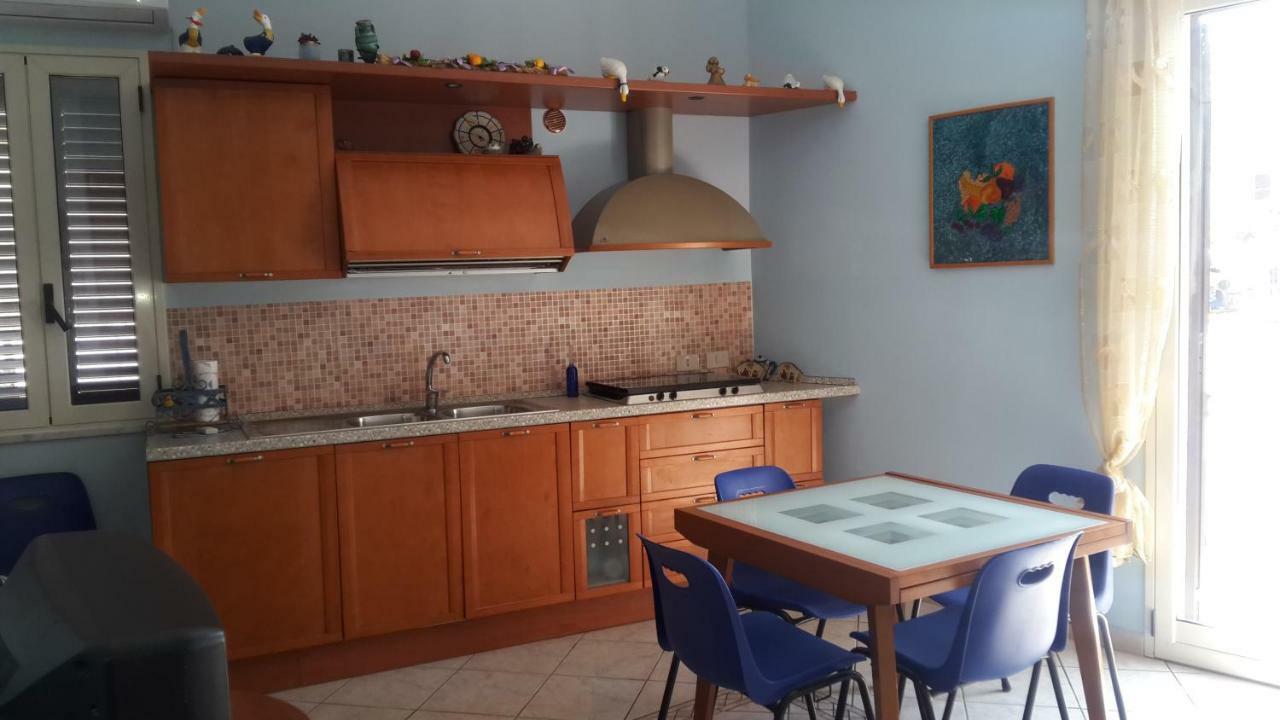 Casa Eleonora Apartment กัมโปเฟลิเช ดิ โรชเชลลา ภายนอก รูปภาพ