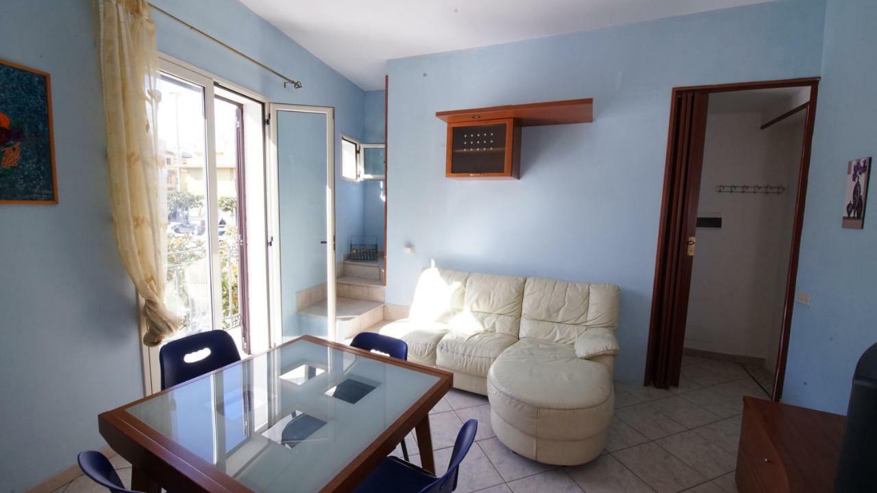 Casa Eleonora Apartment กัมโปเฟลิเช ดิ โรชเชลลา ภายนอก รูปภาพ