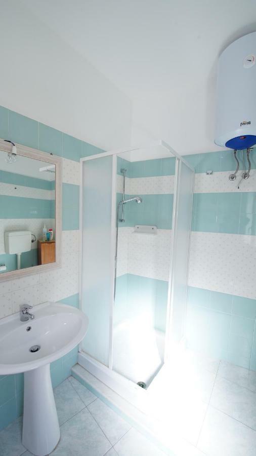 Casa Eleonora Apartment กัมโปเฟลิเช ดิ โรชเชลลา ภายนอก รูปภาพ