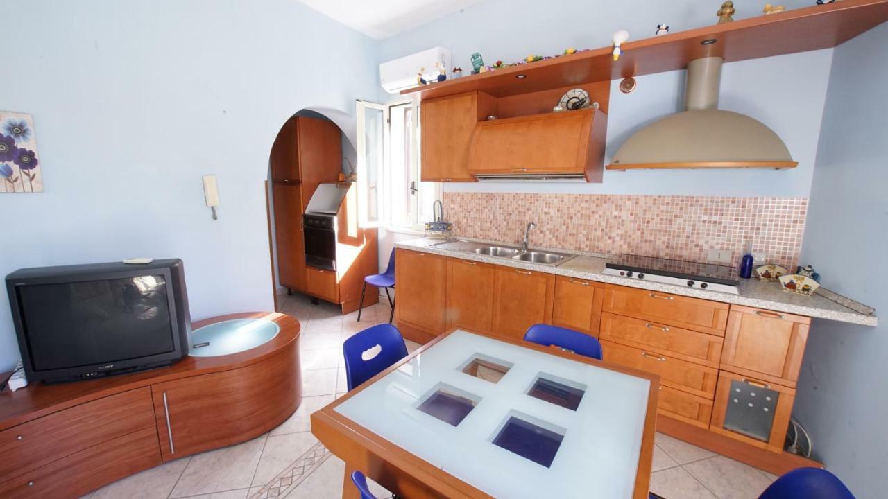 Casa Eleonora Apartment กัมโปเฟลิเช ดิ โรชเชลลา ภายนอก รูปภาพ