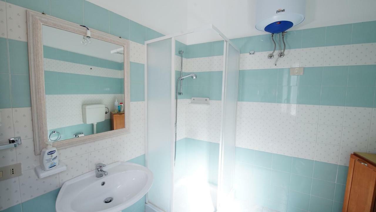 Casa Eleonora Apartment กัมโปเฟลิเช ดิ โรชเชลลา ภายนอก รูปภาพ