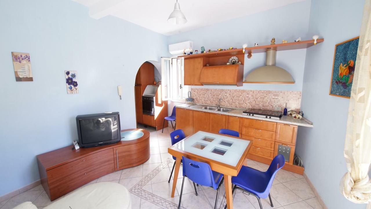 Casa Eleonora Apartment กัมโปเฟลิเช ดิ โรชเชลลา ภายนอก รูปภาพ