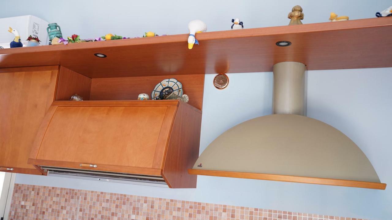 Casa Eleonora Apartment กัมโปเฟลิเช ดิ โรชเชลลา ภายนอก รูปภาพ